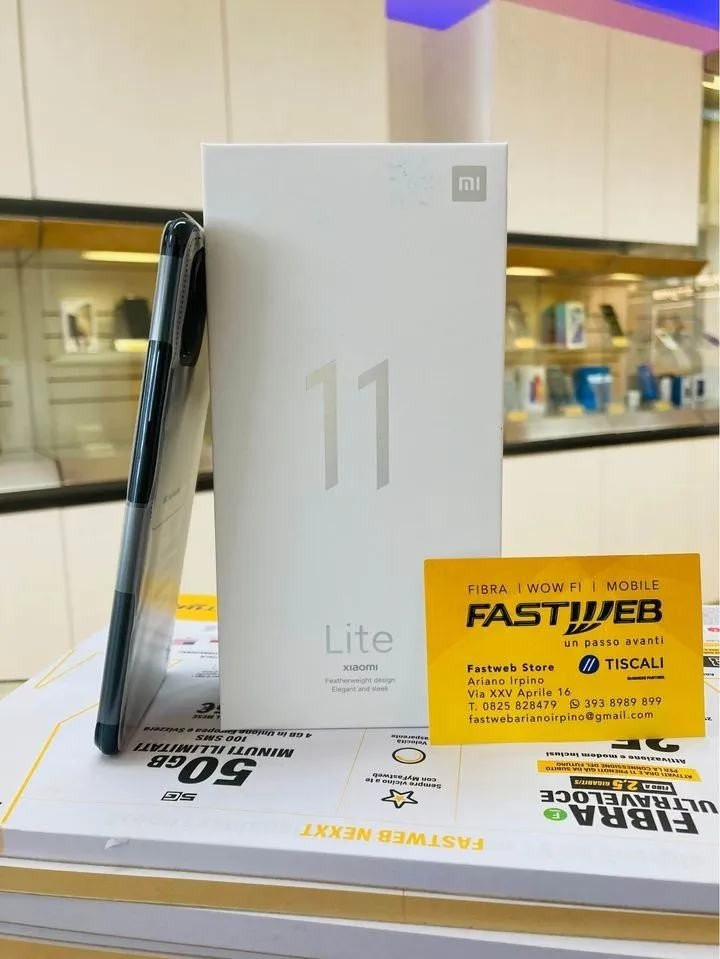 Xiaomi Mi 11 Lite: Όλα τα τεχνικά χαρακτηριστικά και unboxing video Xiaomi Mi 11 Lite: Όλα τα τεχνικά χαρακτηριστικά και unboxing video