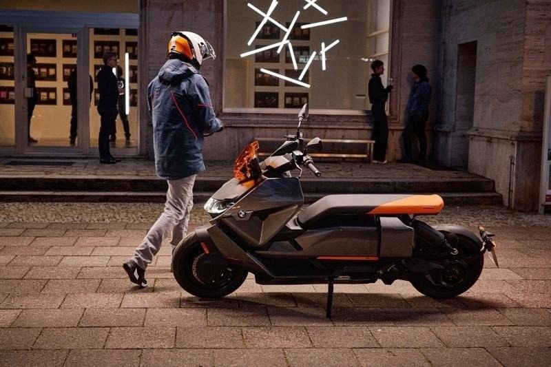 BMW CE 04: Το νέο πολύ εντυπωσιακό ηλεκτρικό scooter της εταιρείας
