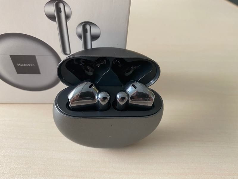 Huawei Freebuds 4 Review: Ομορφιά, άνεση και υψηλές επιδόσεις Huawei Freebuds 4 Review: Ομορφιά, άνεση και υψηλές επιδόσεις