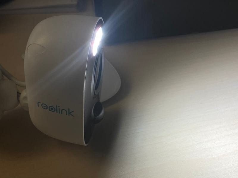 Reolink Lumus: Προσιτή κάμερα ασφαλείας με LED φως και ανάλυση 1080p