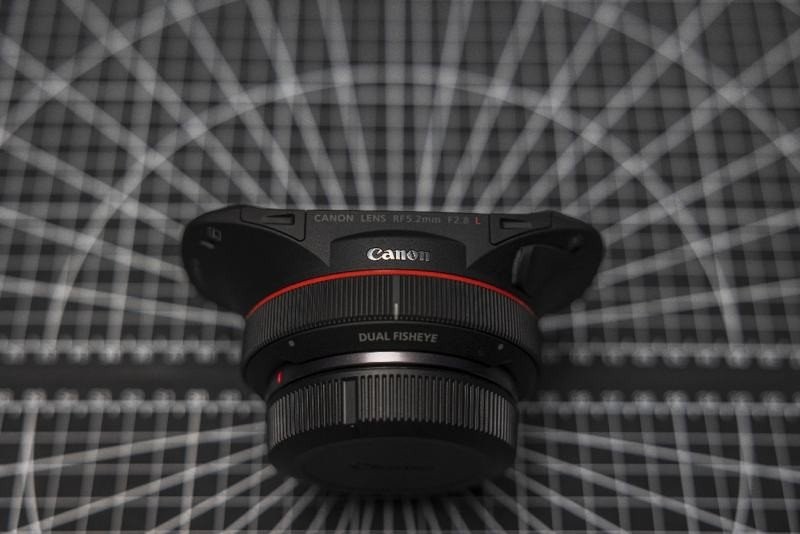 Canon EOS VR System: Επανάσταση στο 180° VR Canon EOS VR System: Επανάσταση στο 180° VR
