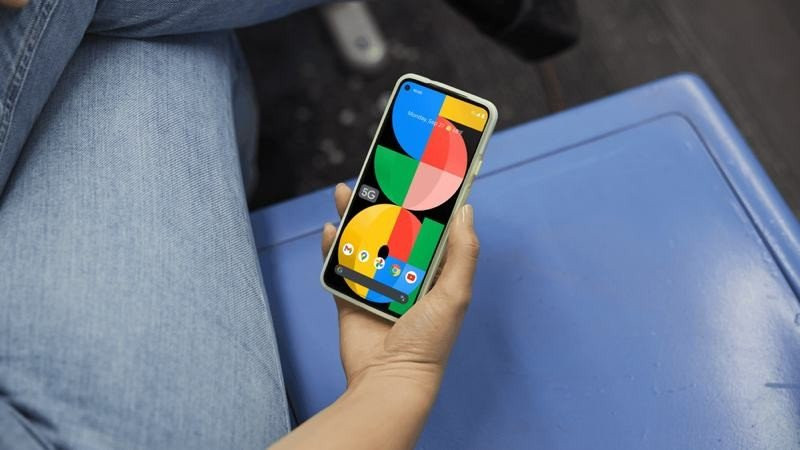 Google Pixel 5a 5G: Επίσημα με αδιάβροχη κατασκευή, μεγαλύτερη μπαταρία και μικρότερη τιμή Google Pixel 5a 5G: Επίσημα με αδιάβροχη κατασκευή, μεγαλύτερη μπαταρία και μικρότερη τιμή