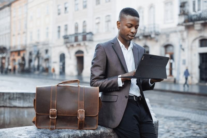 Η Lenovo παρουσιάζει τα νέα Yoga laptops της με Windows 11 Η Lenovo παρουσιάζει τα νέα Yoga laptops της με Windows 11
