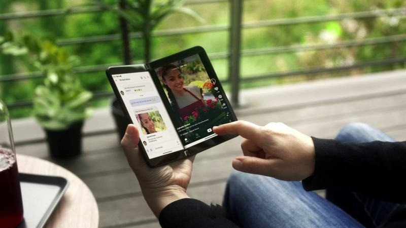 Microsoft Surface Duo 2: Επίσημα το νέο dual-screen smartphone της εταιρείας Microsoft Surface Duo 2: Επίσημα το νέο dual-screen smartphone της εταιρείας