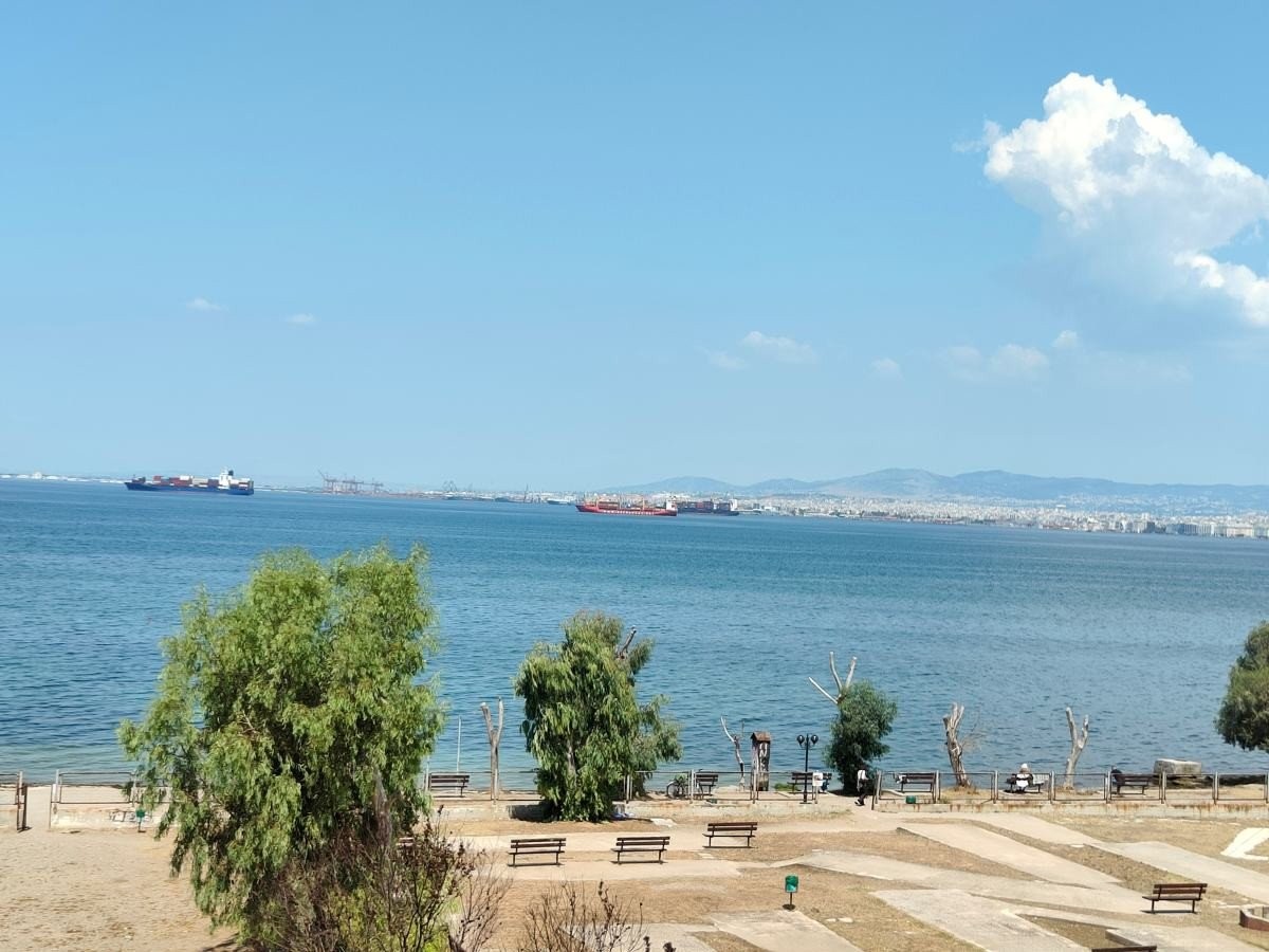 realme GT Explorer Master Review: Μοναδικό design και υψηλές επιδόσεις realme GT Explorer Master Review: Μοναδικό design και υψηλές επιδόσεις