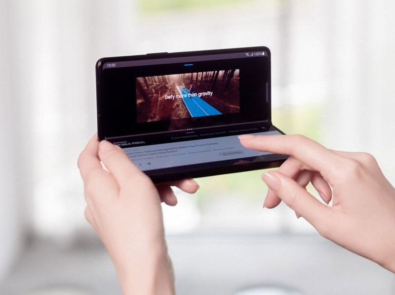 Samsung Galaxy Z Fold3: Επίσημα με πολλές καινοτομίες και υποστήριξη S Pen Samsung Galaxy Z Fold3: Επίσημα με πολλές καινοτομίες και υποστήριξη S Pen