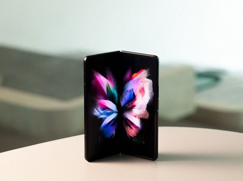 Samsung Galaxy Z Fold3: Επίσημα με πολλές καινοτομίες και υποστήριξη S Pen Samsung Galaxy Z Fold3: Επίσημα με πολλές καινοτομίες και υποστήριξη S Pen