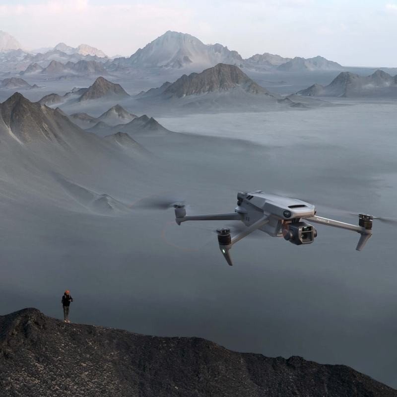 DJI Mavic 3: Επίσημα με τρομερές βελτιώσεις σε specs και αυτονομία DJI Mavic 3: Επίσημα με τρομερές βελτιώσεις σε specs και αυτονομία