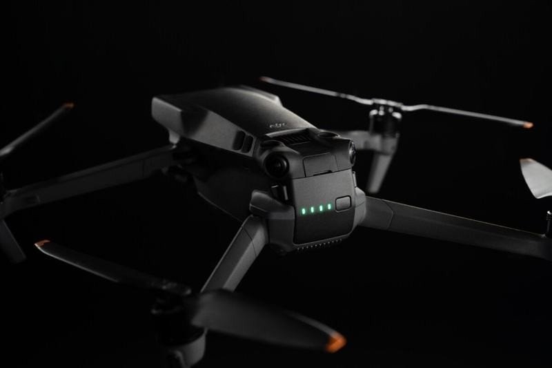 DJI Mavic 3: Επίσημα με τρομερές βελτιώσεις σε specs και αυτονομία DJI Mavic 3: Επίσημα με τρομερές βελτιώσεις σε specs και αυτονομία