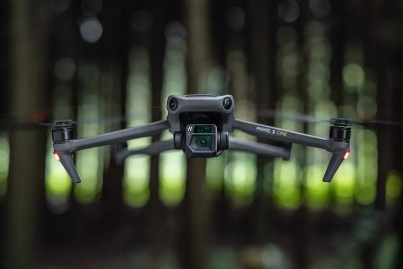 DJI Mavic 3: Επίσημα με τρομερές βελτιώσεις σε specs και αυτονομία DJI Mavic 3: Επίσημα με τρομερές βελτιώσεις σε specs και αυτονομία