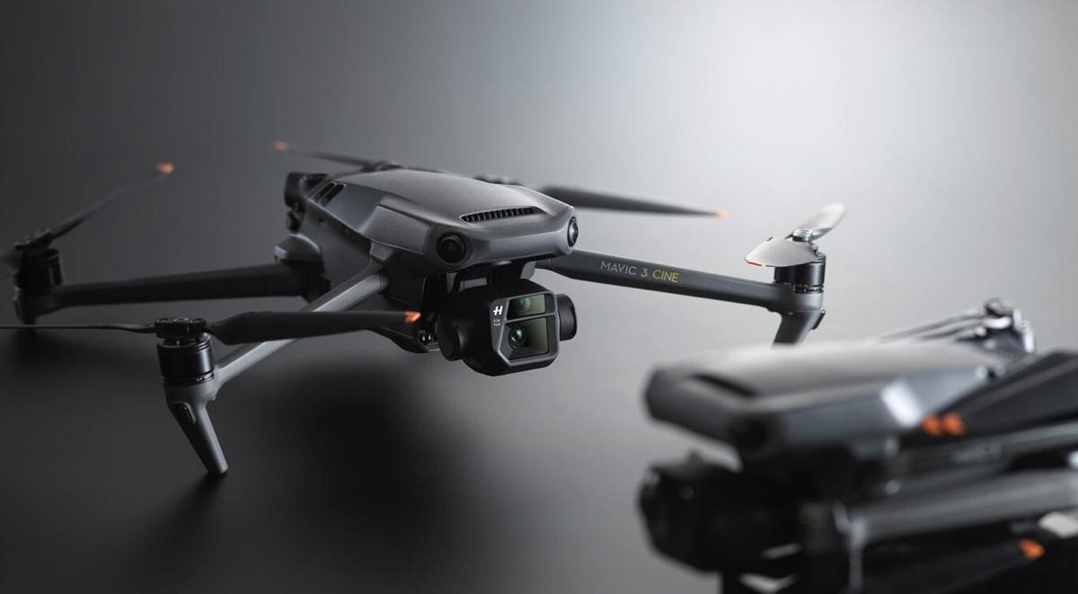 DJI Mavic 3: Επίσημα με τρομερές βελτιώσεις σε specs και αυτονομία DJI Mavic 3: Επίσημα με τρομερές βελτιώσεις σε specs και αυτονομία