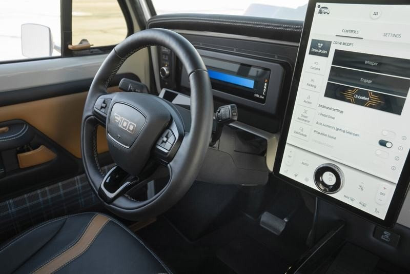 Ford F-100 Eluminator: Ένα ηλεκτροκίνητο φορτηγάκι με αισθητική '70s Ford F-100 Eluminator: Ένα ηλεκτροκίνητο φορτηγάκι με αισθητική '70s