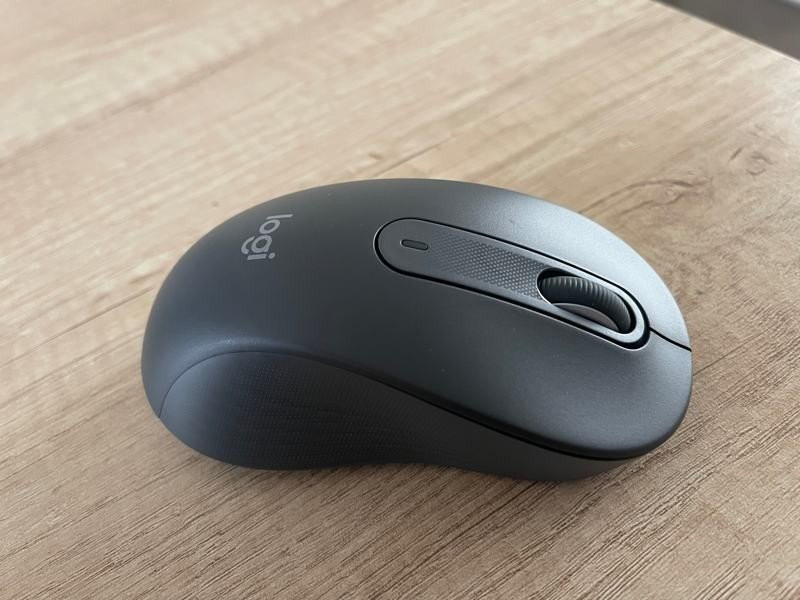 Logitech Signature M650 Review: Ένα προσιτό mouse για όλους Logitech Signature M650 Review: Ένα προσιτό mouse για όλους