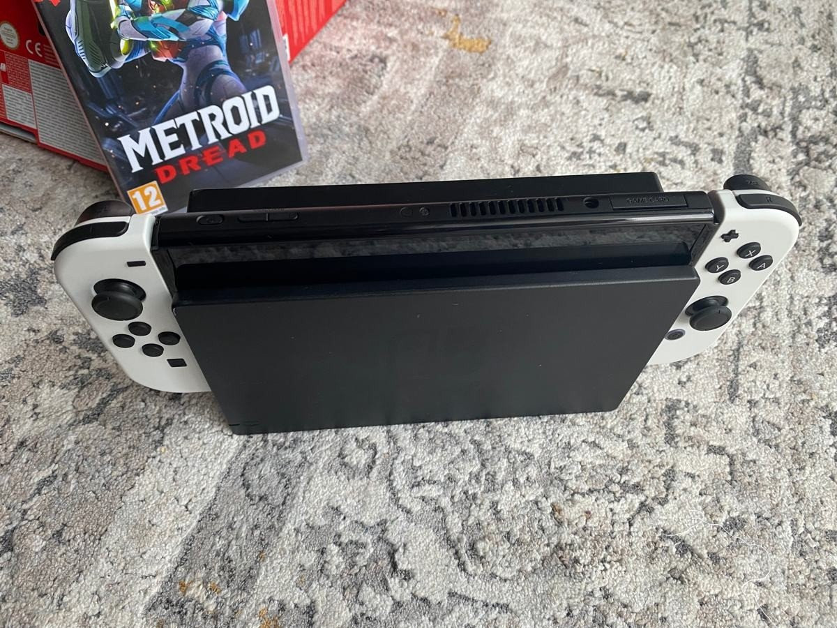 Nintendo Switch OLED Review: Η απόλυτη επιλογή για handheld gaming Nintendo Switch OLED Review: Η απόλυτη επιλογή για handheld gaming