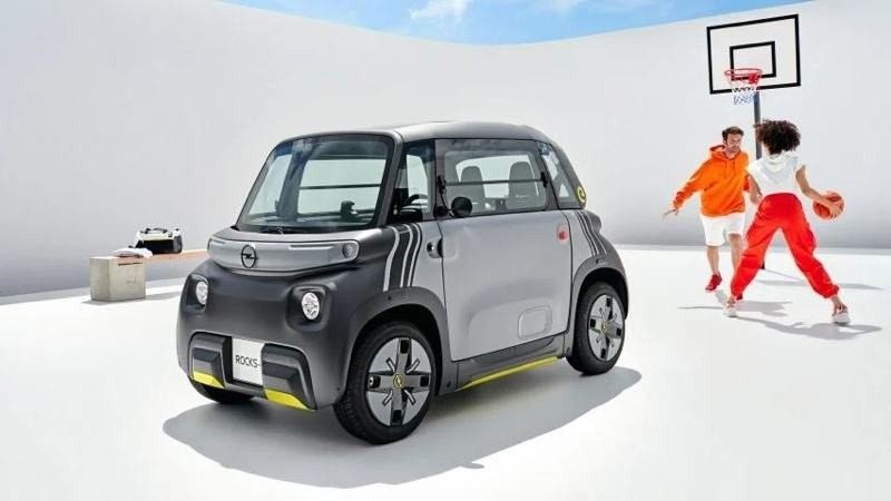 OPEL Rocks-e: Ένα ηλεκτρικό αυτοκίνητο ακόμα και για 15χρονους