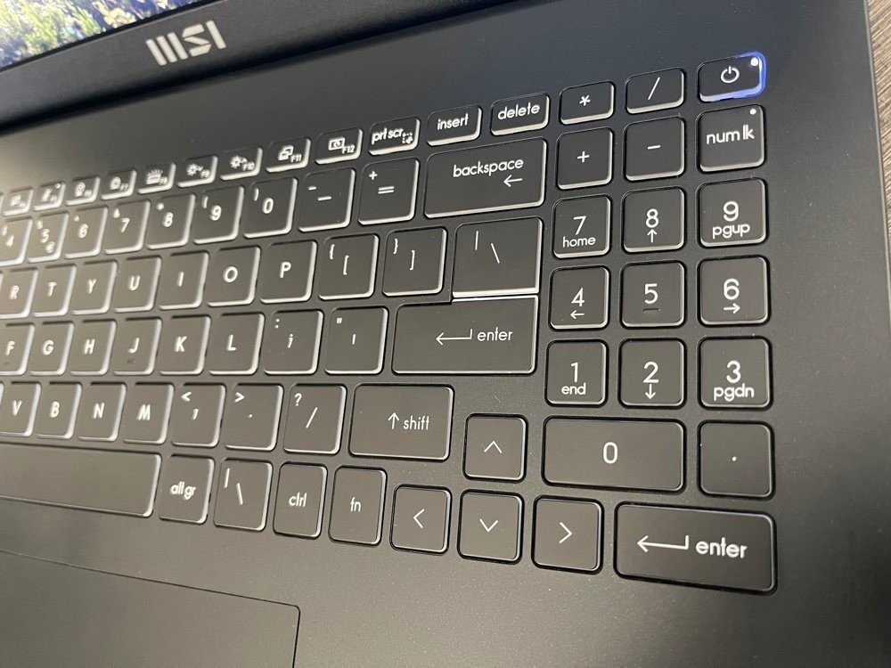 MSI Modern 15 Review: Μια τίμια πρόταση για mainstream laptop MSI Modern 15 Review: Μια τίμια πρόταση για mainstream laptop