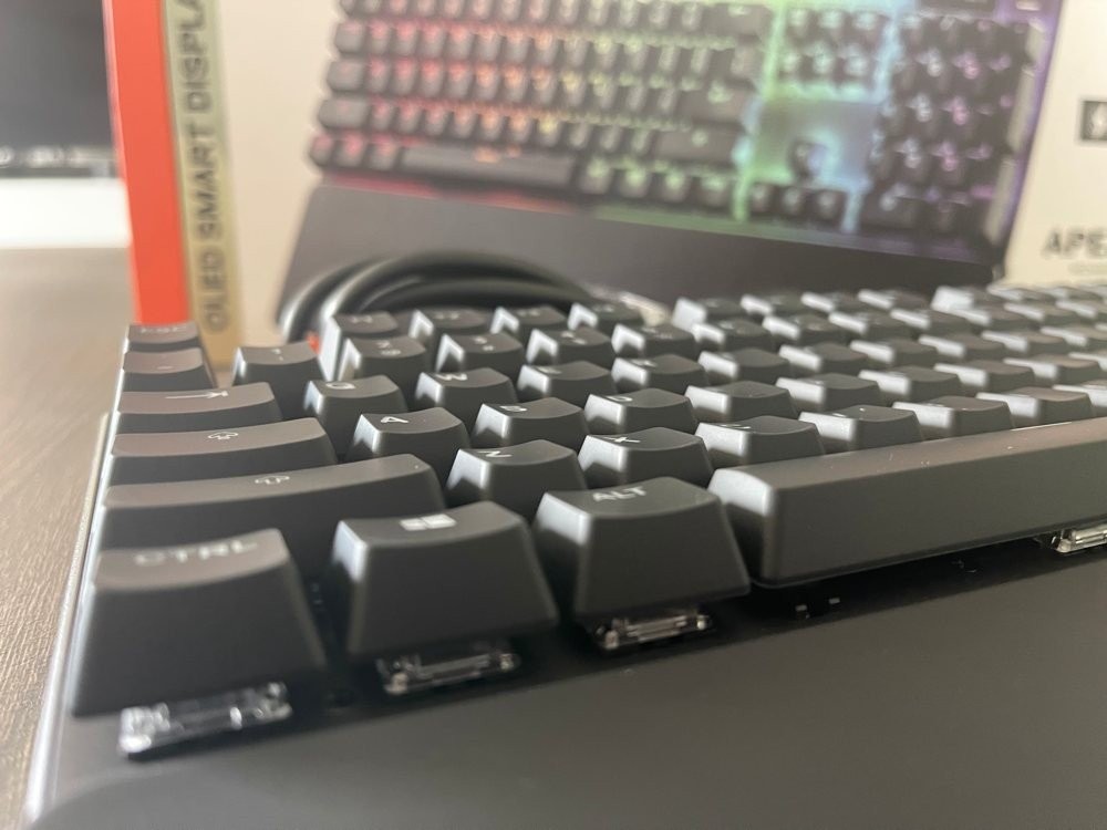 SteelSeries Apex Pro Review: Εμφάνιση, λειτουργικότητα και παραμετροποίηση SteelSeries Apex Pro Review: Εμφάνιση, λειτουργικότητα και παραμετροποίηση