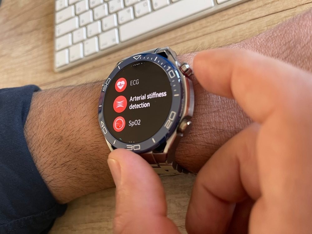 HUAWEI Watch Ultimate Review: Ένα κόσμημα με εξαιρετικές επιδόσεις HUAWEI Watch Ultimate Review: Ένα κόσμημα με εξαιρετικές επιδόσεις