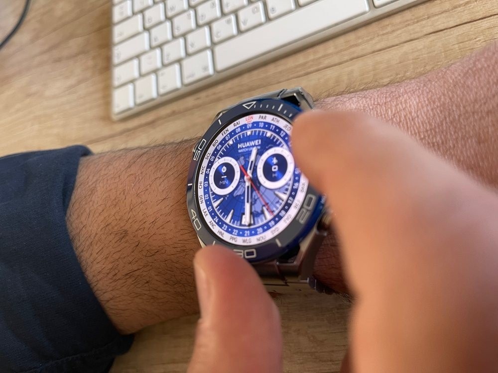 HUAWEI Watch Ultimate Review: Ένα κόσμημα με εξαιρετικές επιδόσεις HUAWEI Watch Ultimate Review: Ένα κόσμημα με εξαιρετικές επιδόσεις