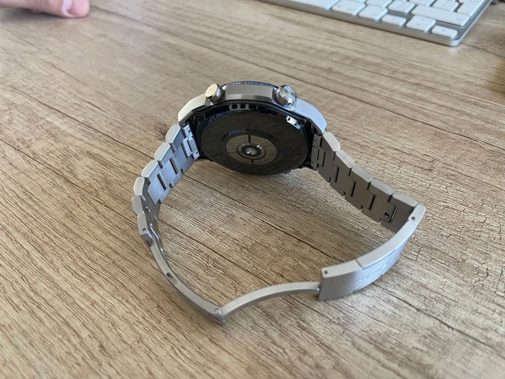 HUAWEI Watch Ultimate Review: Ένα κόσμημα με εξαιρετικές επιδόσεις HUAWEI Watch Ultimate Review: Ένα κόσμημα με εξαιρετικές επιδόσεις