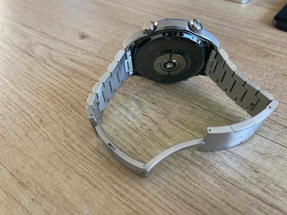 HUAWEI Watch Ultimate Review: Ένα κόσμημα με εξαιρετικές επιδόσεις HUAWEI Watch Ultimate Review: Ένα κόσμημα με εξαιρετικές επιδόσεις
