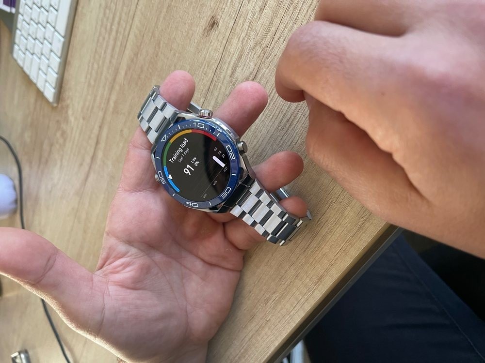 HUAWEI Watch Ultimate Review: Ένα κόσμημα με εξαιρετικές επιδόσεις HUAWEI Watch Ultimate Review: Ένα κόσμημα με εξαιρετικές επιδόσεις